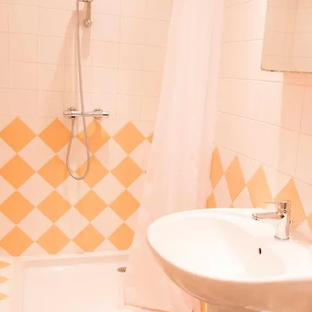 Сasa de vacaciones Montagnard Confortable Avec Terrasse Et Wifi - Fr-1-589-751 *